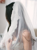 Alencon Lace Trim Long Ivory Veil for Wedding HZ0527