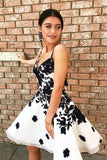 Sexy Spaghetti Straps A Line Short Prom Dresses Homecoming Dress with Black Appliques HZ0527
