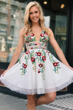 Promfast White Lace V Neck Homecoming Dresses with Floral Print Backless Short Prom Dresses HZ0527